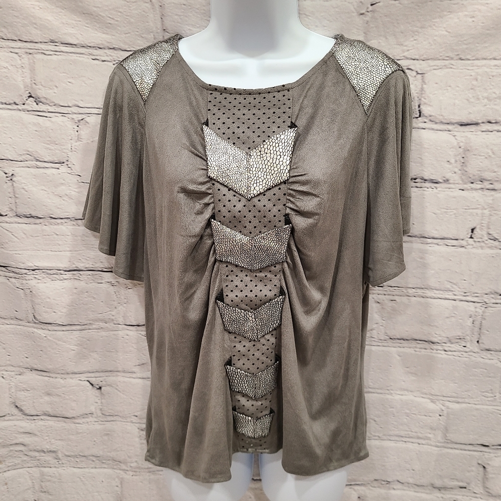 Aryn K. Women's Gray/Silver Blouse in size Large